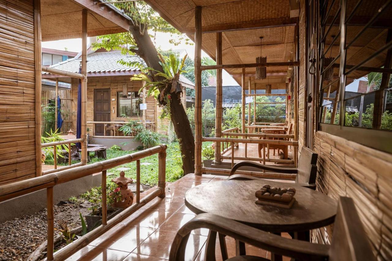 Boutique Hotel & Restaurant, Jaidee Bamboo Huts Chiang Mai Exterior foto